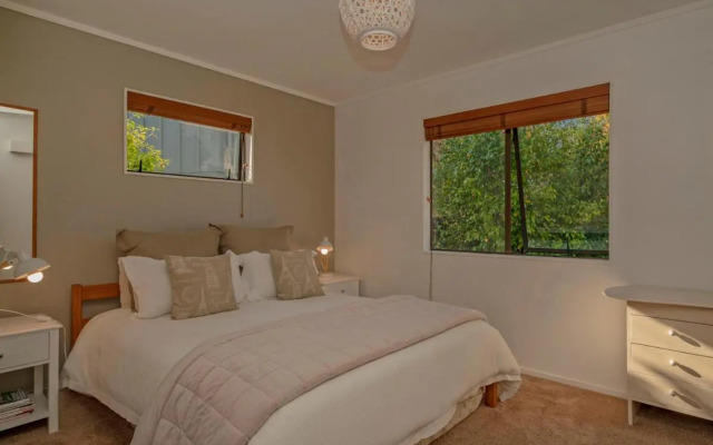 Wonderful Whangamata - Whangamata Holiday Home