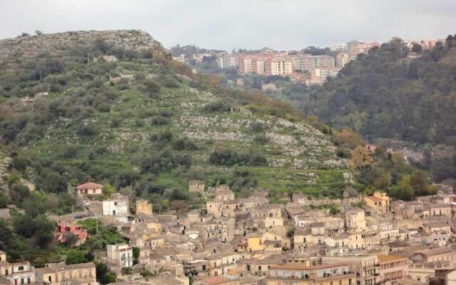 Apartment with 2 bedrooms in Modica with WiFi