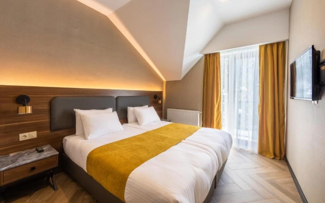 Hotel Komorebi
