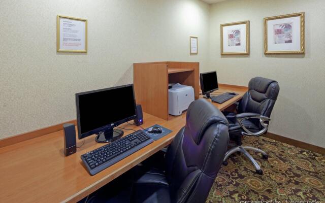 Country Inn & Suites by Radisson, Montgomery East, AL
