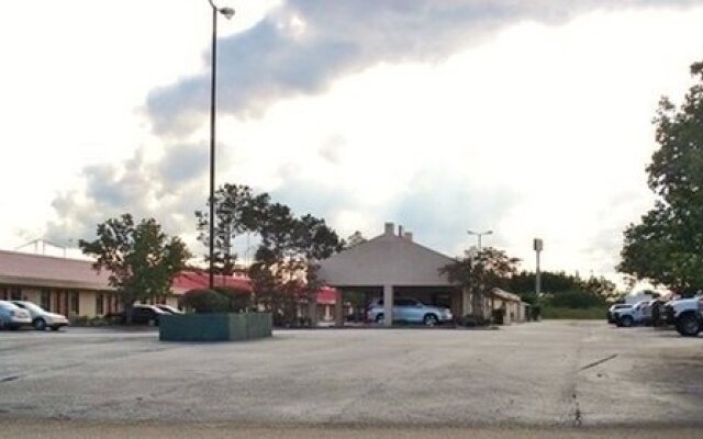 Rodeway Inn & Suites