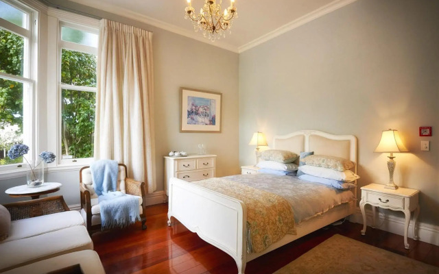 Escape To Picton