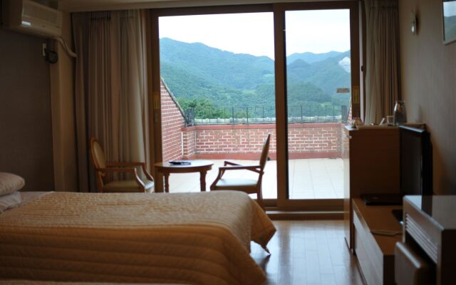 Chungju Suanbo Park Hotel