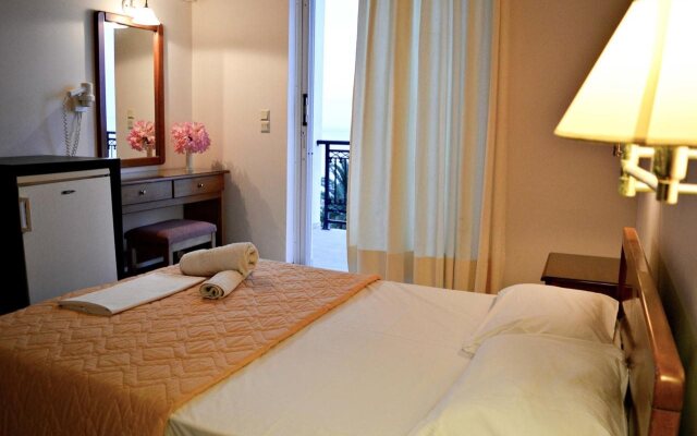 Paradise Hotel