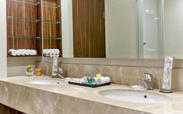 Le Premier Hotel Kota Deltamas