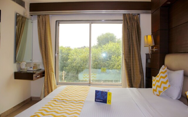 FabHotel Tryfena East of Kailash