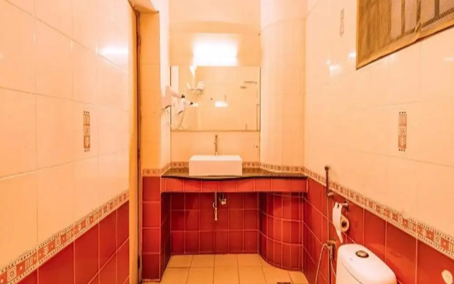 Blossoms Hotel and Service Apartment