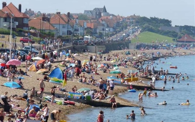 Elegant Georgian 1 Bed Apartment in Herne Bay