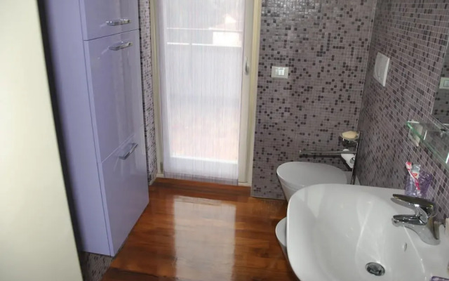 Terrace Lake View apt in Stresa With Lake View