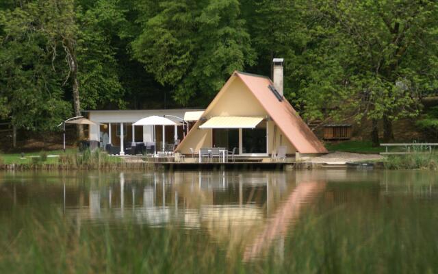 Luxurious Holiday Home in Delain with bubble bath