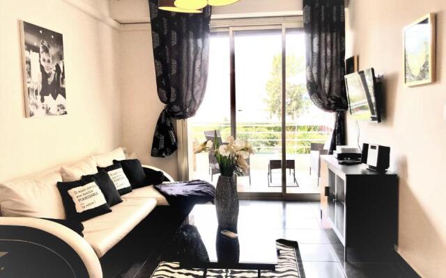 Cannes la Croisette, Baoli 4 beds, balcony,parking