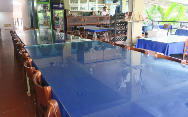 River Dolphin Hotel