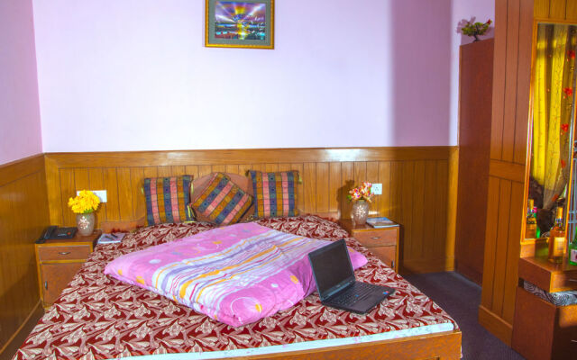 Aditya Home Stay