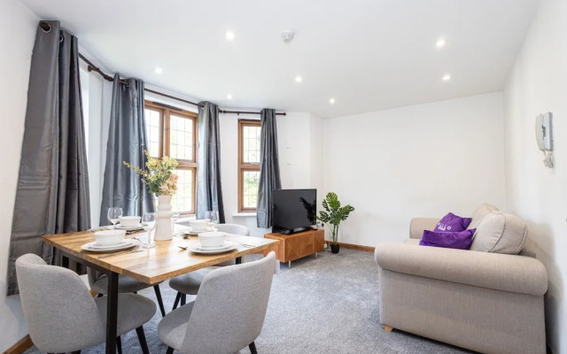Pillo Rooms - Abbey Lodge