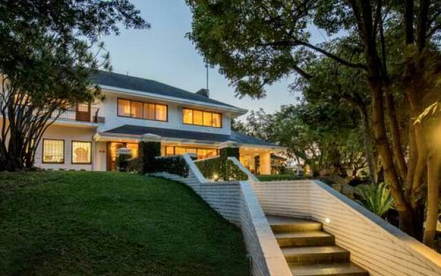 Sheppard Boutique Hotel