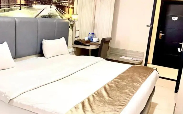 RedDoorz Plus @ Tanjung Uncang Batam