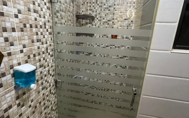 Apartment With Modern Amenities