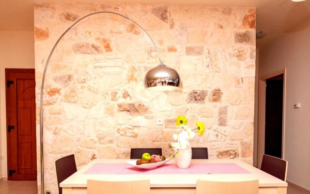 M&N Luxury Family Apartment 10meters from the Sea
