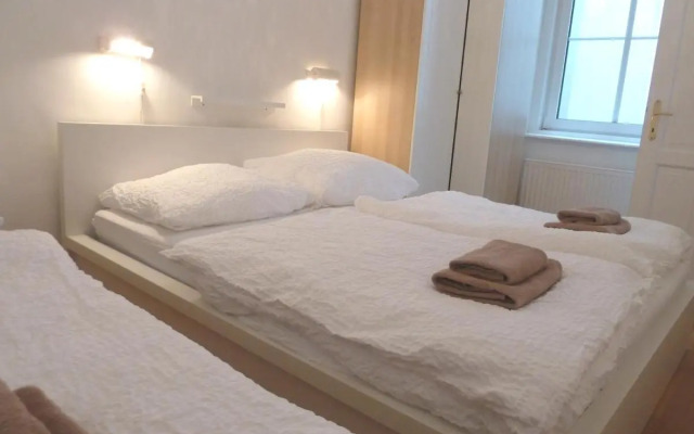 Sobieski Apartments Vienna, Historic City Center