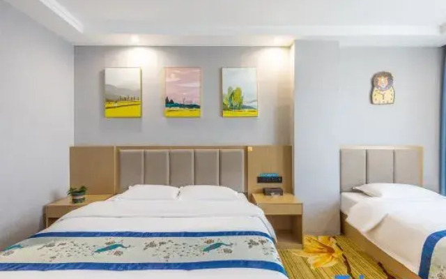 Mingwei Hotel (Lanzhou New District)