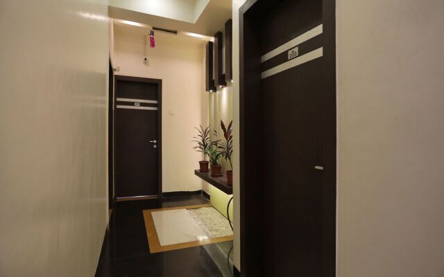 Hotel Everest Inn by OYO Rooms