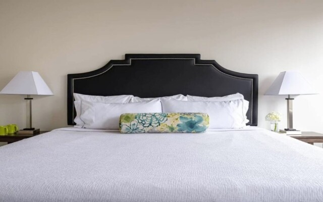 Cozysuites Ltv Tower