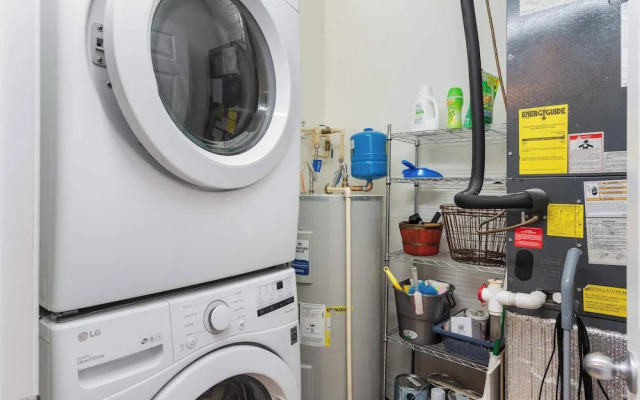 Villages at Five Points- West