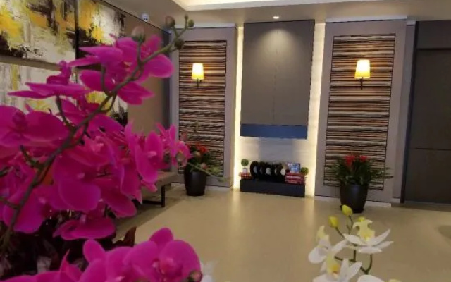 Homeinn Plus Hotel (Hefeinan Railway Station Lei Street South District)