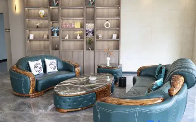 LiJin Holiday Hotel