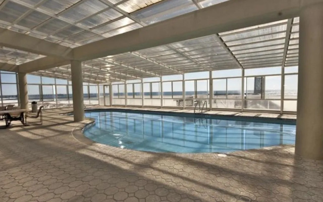 Colonnades 1202 - 3 Br condo