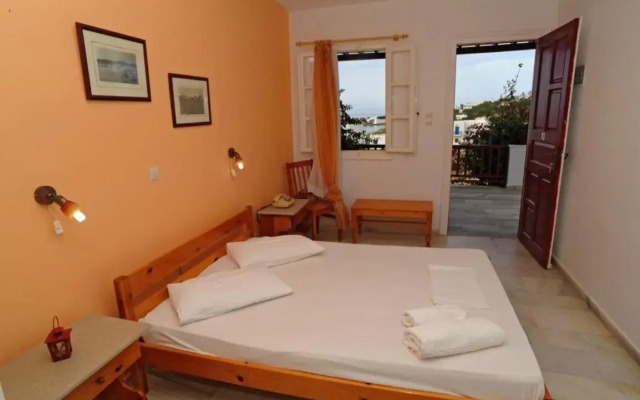 Akrogiali Hotel