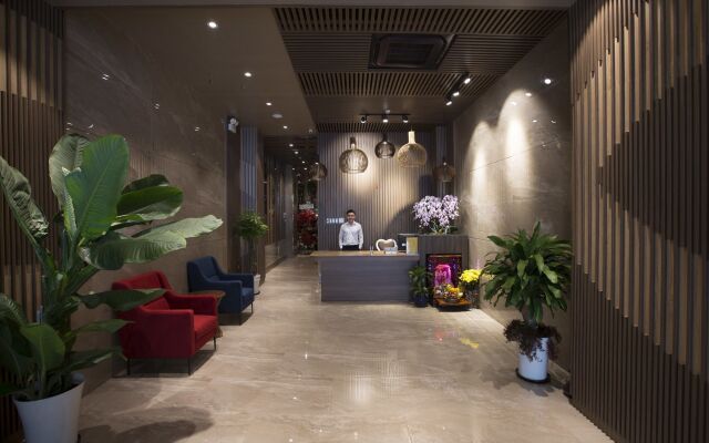 Sunflower CBQ Hotel