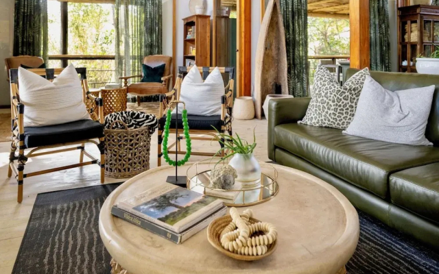 Makakatana Bay Lodge