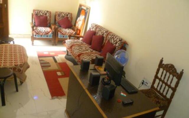 Sanskriti Paying Guest House