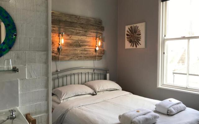 Kelston Guest House