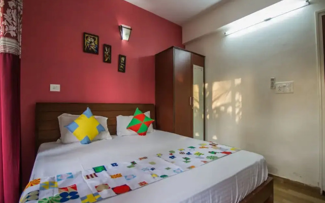 OYO 12951 Home Pool View 1BHK Aprora