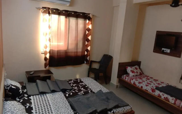 Hotel Laxmi Sadan