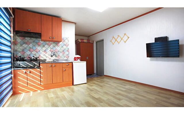 Sokcho Full House Pension