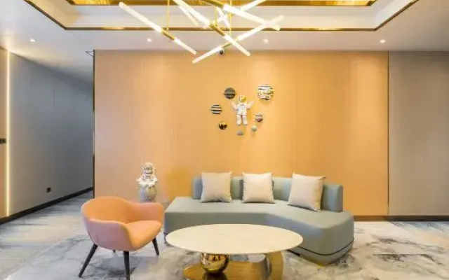 Dequan Luxury Hotel (Wangjingqiao, National Exhibition Center)