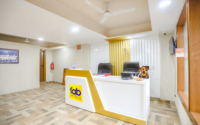 FabHotel Diamond