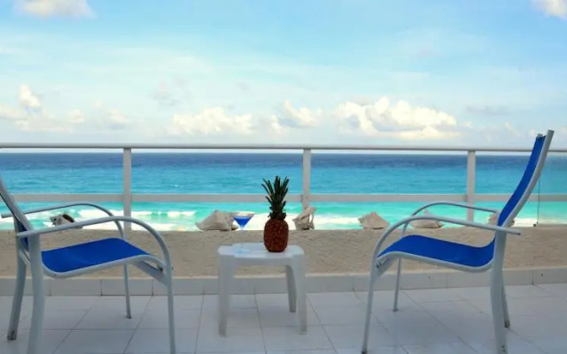 Cancun Beach Apartments