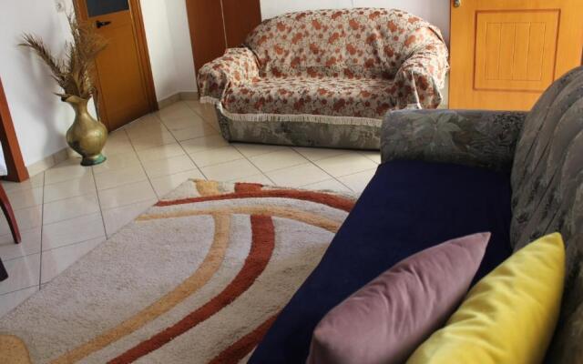 Bledi's Cozy Apartment in New Blvd