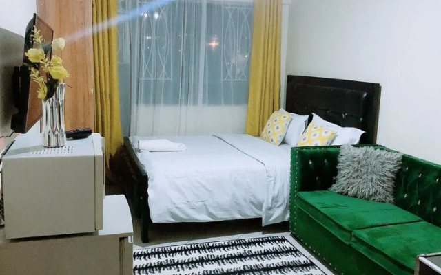 Stay.Plus Hill View Studio Apartment