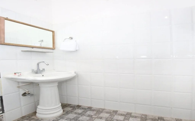 Hotel Kamal Palace By OYO Rooms
