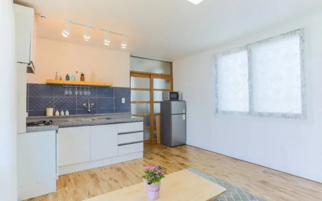 Goseong Bongpo Kimyeosa Pension