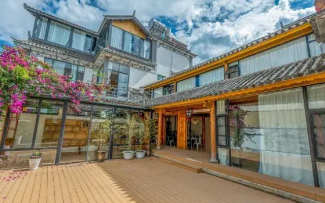 Two thousand inn above sea level