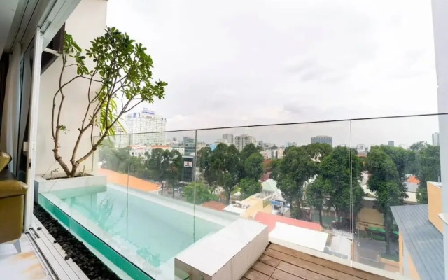 Serenity Sky Suites in Distrist 3