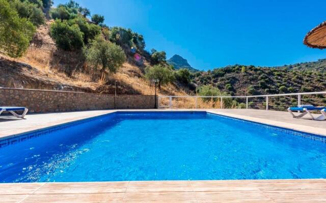 Casa El Hoyillo El Gastor by Ruralidays
