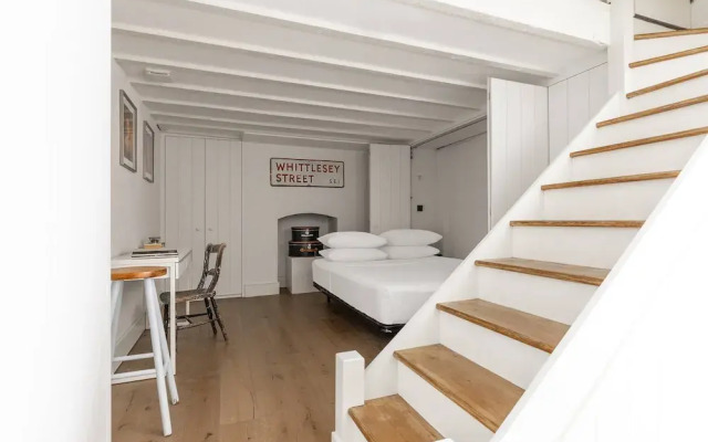 Whittlesey Street II by Onefinestay