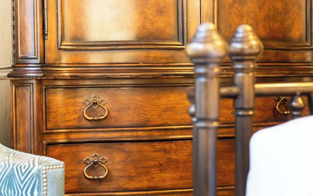 Huff House Inn and Cabins